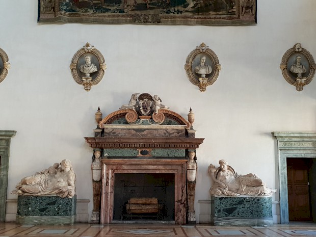 Il salone di Ercole realizzato su progetto di Michelangelo Buonarroti
