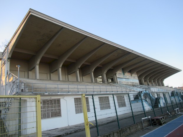 Stadio Comunale “Dante Merlo”, tribuna coperta e scoperta