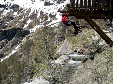 Indagini strutturali passerella cascata sul fiume Toce