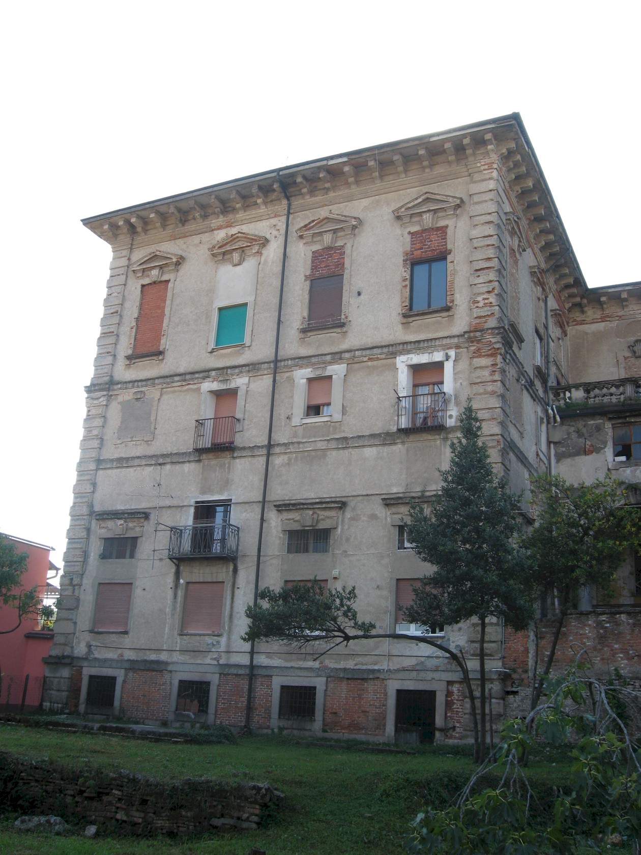 l3 cartolina canegrate panorama con palazzo visconti  provincia di milano 