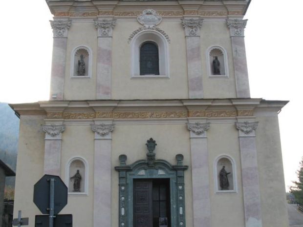 Chiesa di S  Maria delle Grazie a Lovero   Facciata principale