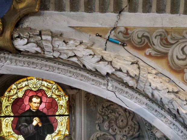 Installazione sistema di monitoraggio in corrispondenza delle lesioni