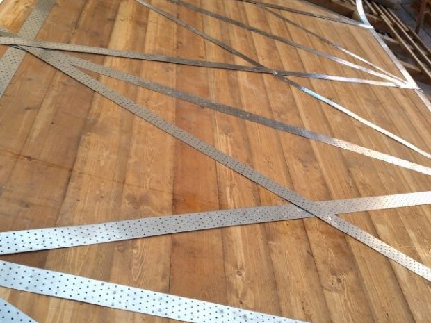 controventamento della copertura con bandelle metalliche
